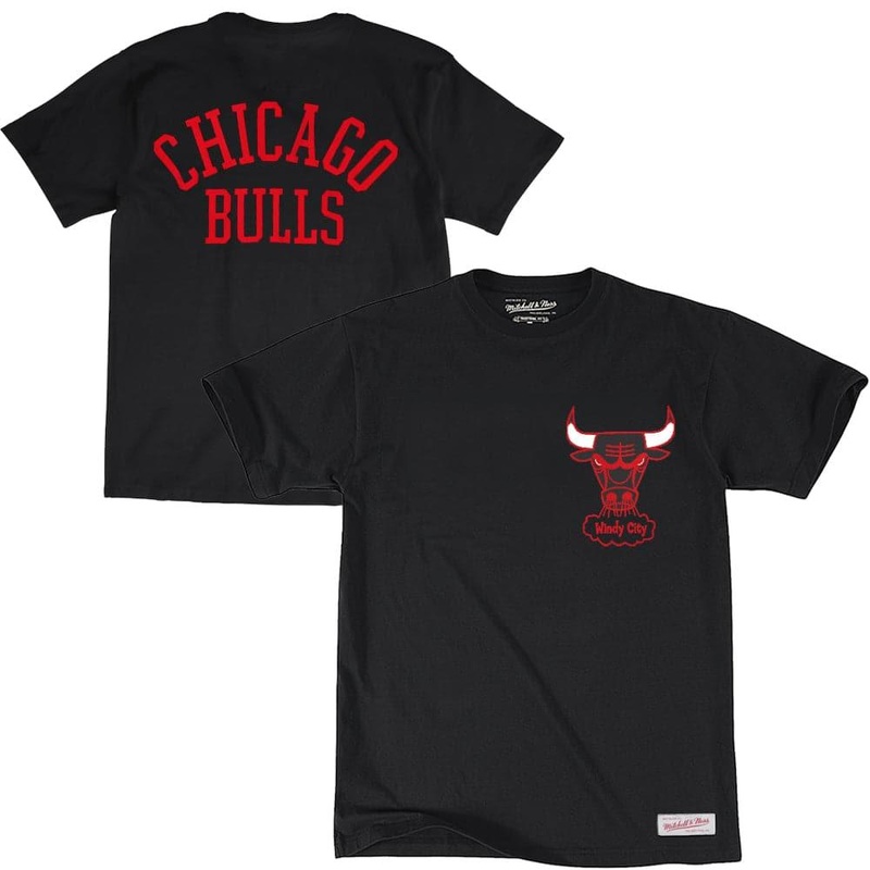 Chicago Bulls Mitchell & Ness NBA Arch Wordmark T-Shirt – Black