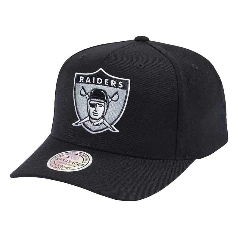 Las Vegas Raiders Mitchell & Ness NFL 110 Throwback Logo Curve Snapback Hat – Black