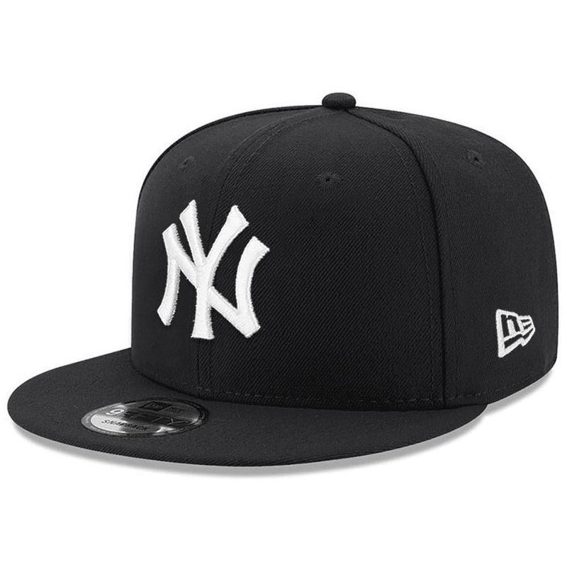 New York Yankees New Era MLB Black & White 9FIFTY Snapback Hat