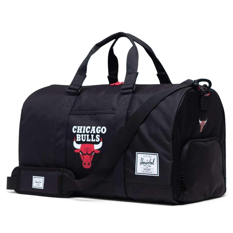 Chicago Bulls Herschel NBA Novel Duffle Bag – Black