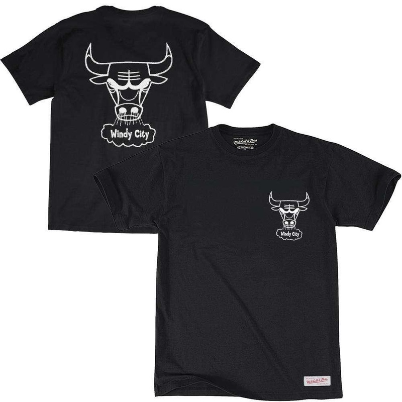 Chicago Bulls Mitchell & Ness NBA Black & White Logo T-Shirt – Black