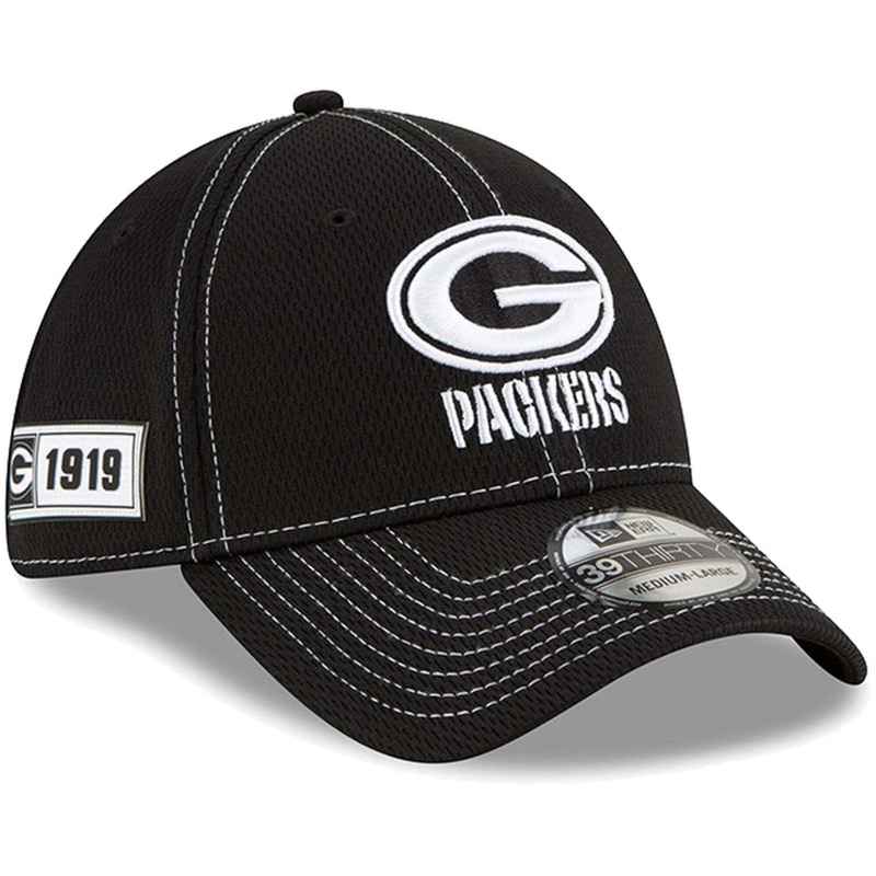 Green Bay Packers New Era NFL 2019 Sideline Black & White 39THIRTY Stretch-Fit Curve Hat