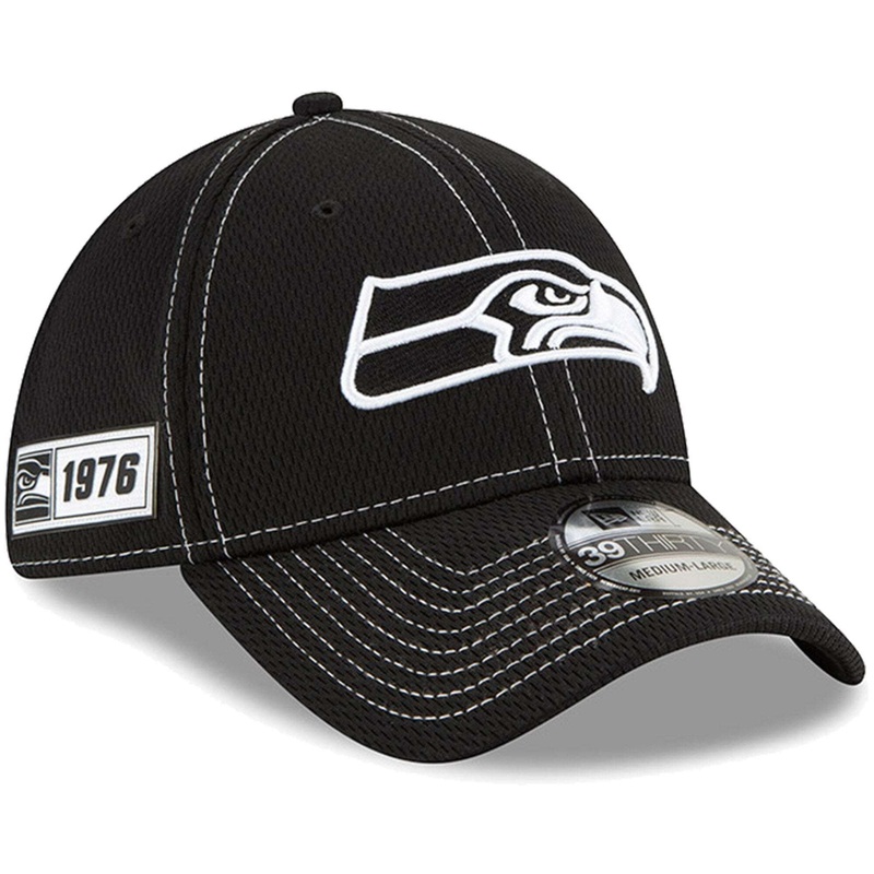 Seattle Seahawks New Era NFL 2019 Sideline Black & White 39THIRTY Stretch-Fit Curve Hat