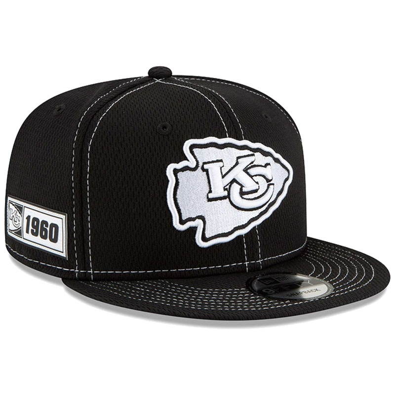 Kansas City Chiefs New Era NFL 2019 Sideline Road Black & White 9FIFTY Snapback Hat