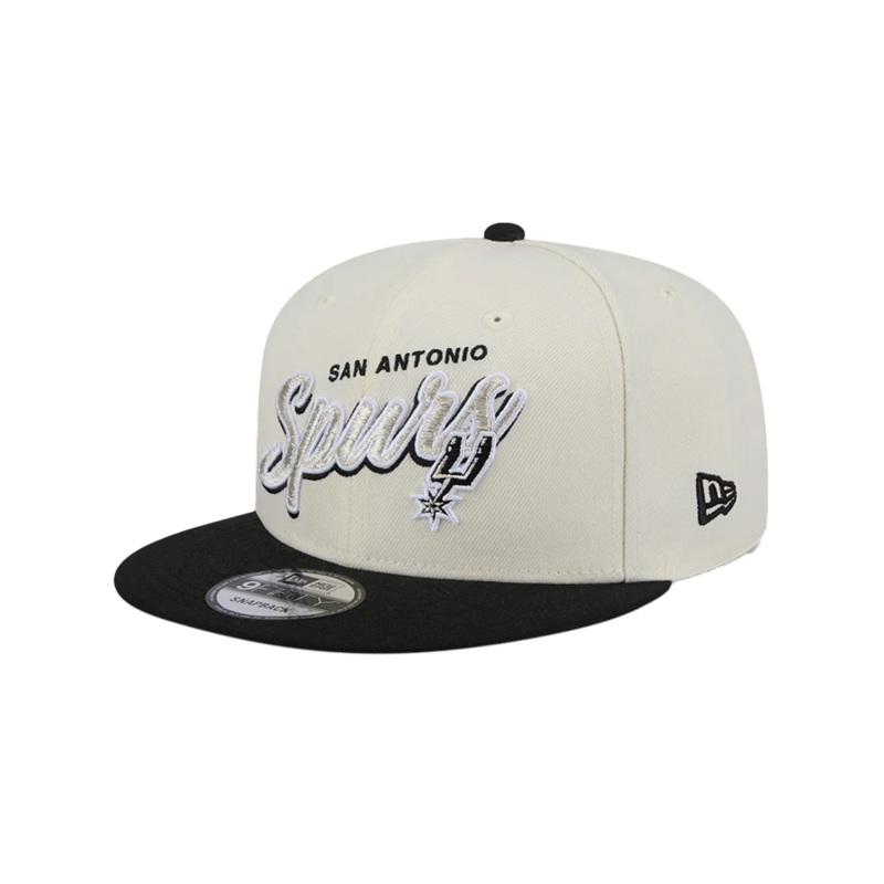 San Antonio Spurs New Era NBA 2 Tone Script 9FIFTY Snapback Hat – Chrome White