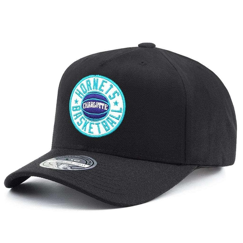 Charlotte Hornets Mitchell & Ness NBA Full Circle 110 Curve Snapback Hat – Black