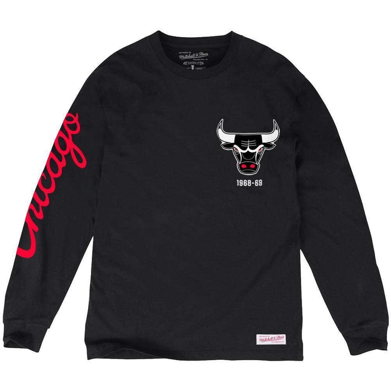 Chicago Bulls Mitchell & Ness NBA Wordmark Long Sleeve T-Shirt – Black