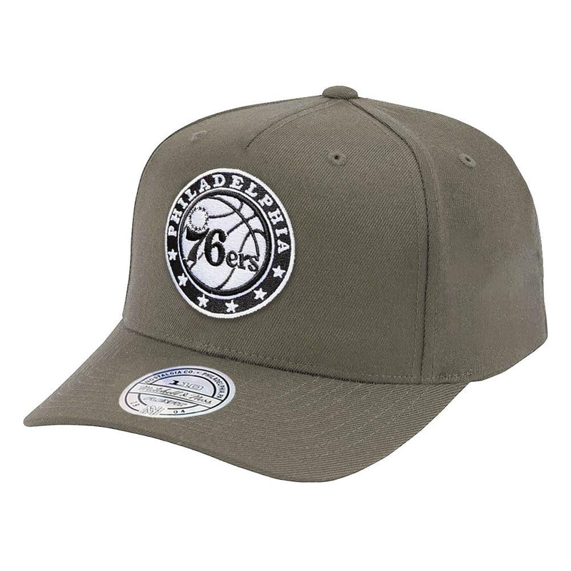 Philadelphia 76ers Mitchell & Ness NBA Black & White Logo 110 Curve Snapback Hat – Olive
