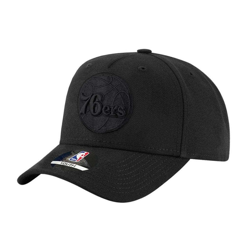 Youths Philadelphia 76ers Outerstuff NBA All Black Pinch Panel Curve Snapback Hat