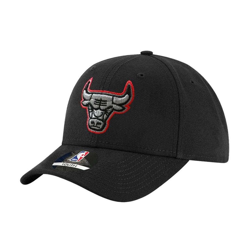 Youths Chicago Bulls Outerstuff NBA Colour Pop Curve Hat – Black