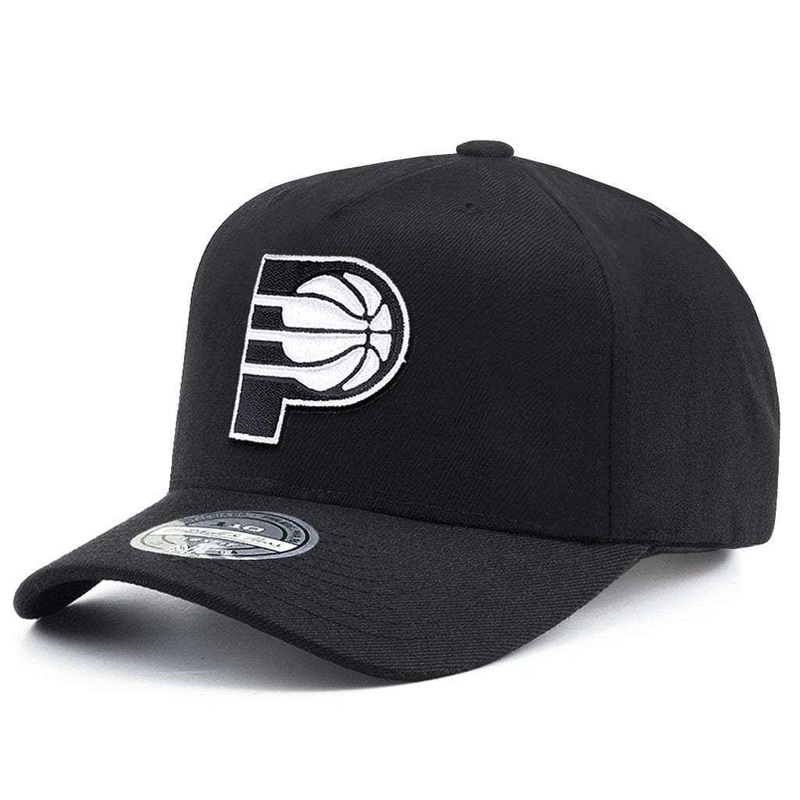 Indiana Pacers Mitchell & Ness NBA Black & White 110 Curve Snapback Hat