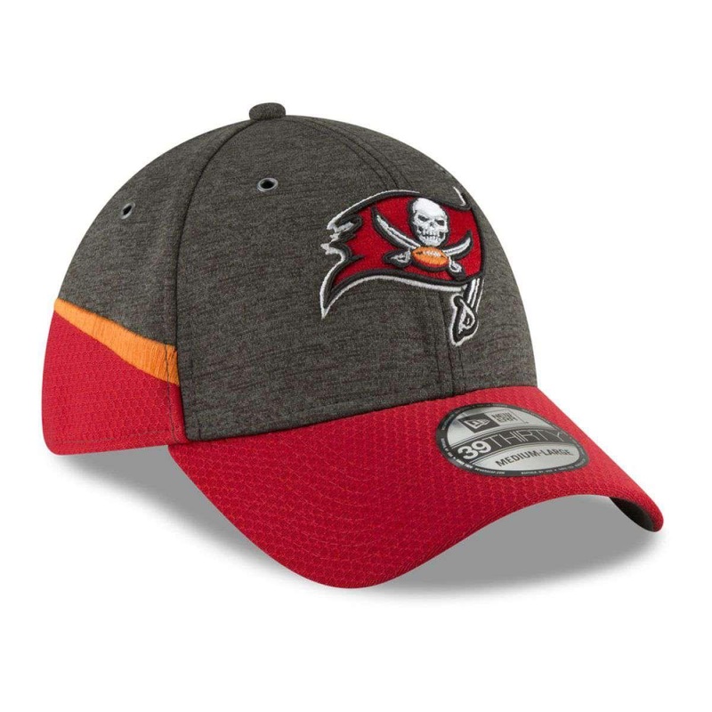 Tampa Bay Buccaneers New Era NFL 2018 Sideline 39THIRTY Stretch-Fit Curved Hat – Black