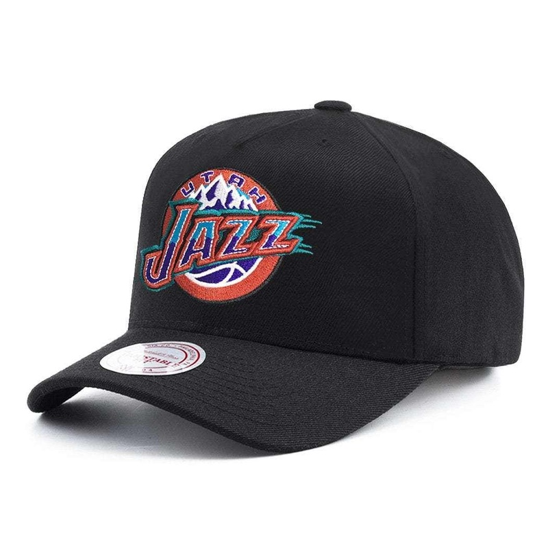 Utah Jazz Mitchell & Ness NBA HWC Logo 110 Curve Snapback Hat – Black