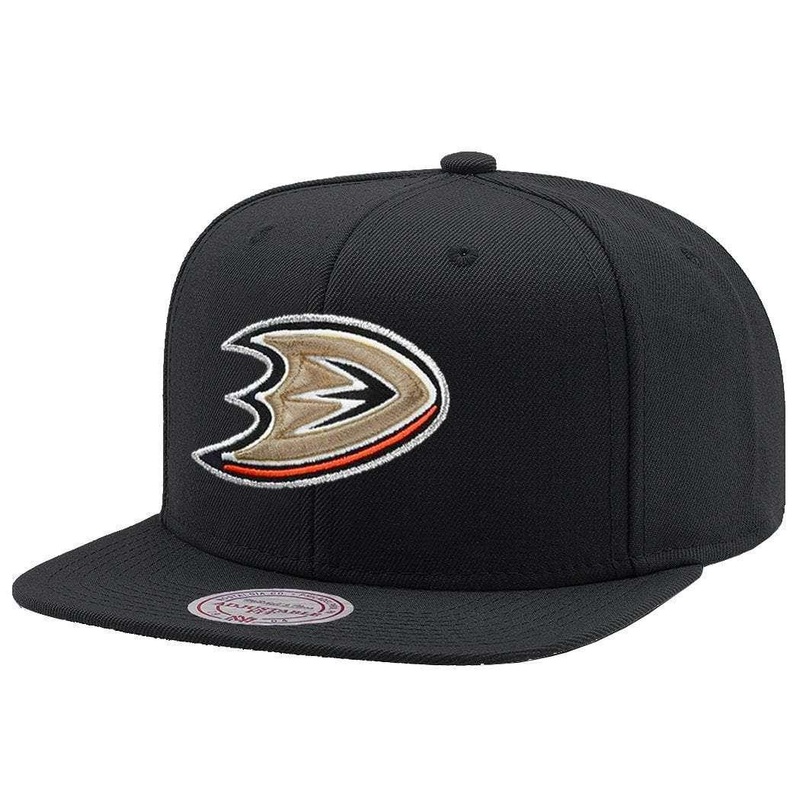 Anaheim Ducks Mitchell & Ness NHL Team Snapback Hat – Black