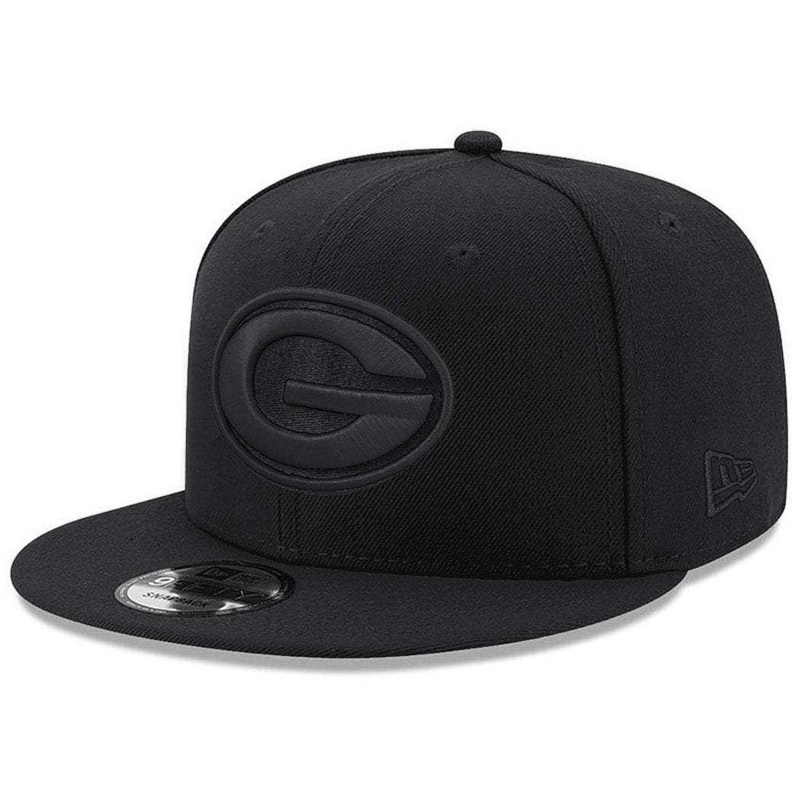 Green Bay Packers New Era NFL Black On Black 9FIFTY Snapback Hat