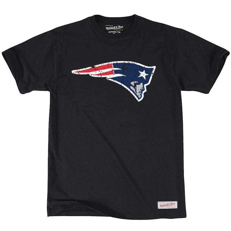 New England Patriots Mitchell & Ness NFL Distressed T-Shirt – Black
