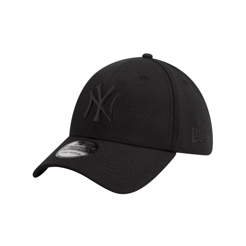 New York Yankees New Era MLB Black On Black 39THIRTY Stretch Fit Hat