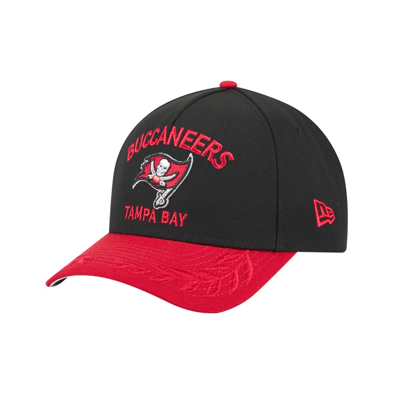 Tampa Bay Buccaneers New Era NFL 25 Draft 9FORTY M-Crown Snapback Hat – Black
