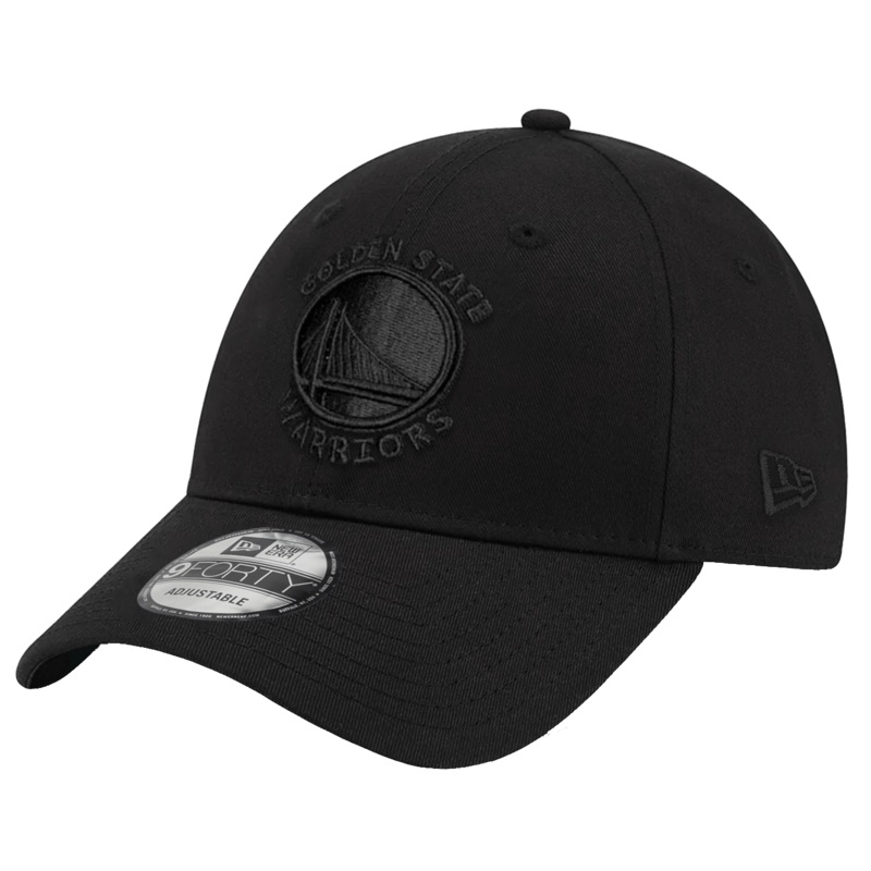 Golden State Warriors New Era NBA Black On Black 9FORTY Strapback Hat