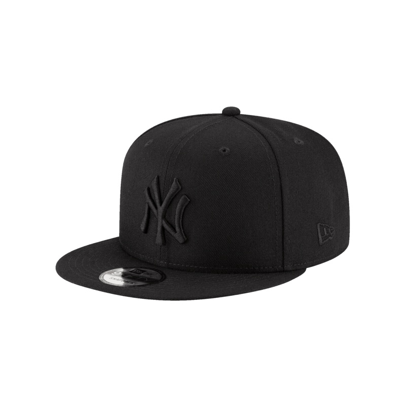 New York Yankees New Era MLB Black On Black 9FIFTY Snapback Hat