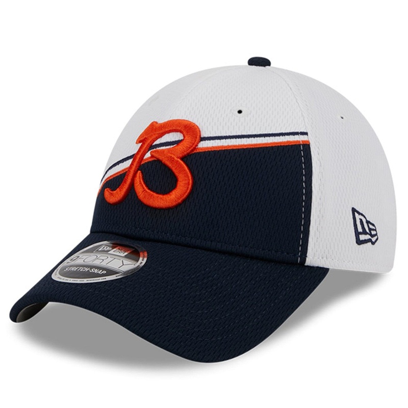 Chicago Bears New Era NFL 23 Sideline 9FORTY Stretch-Snap Hat – White