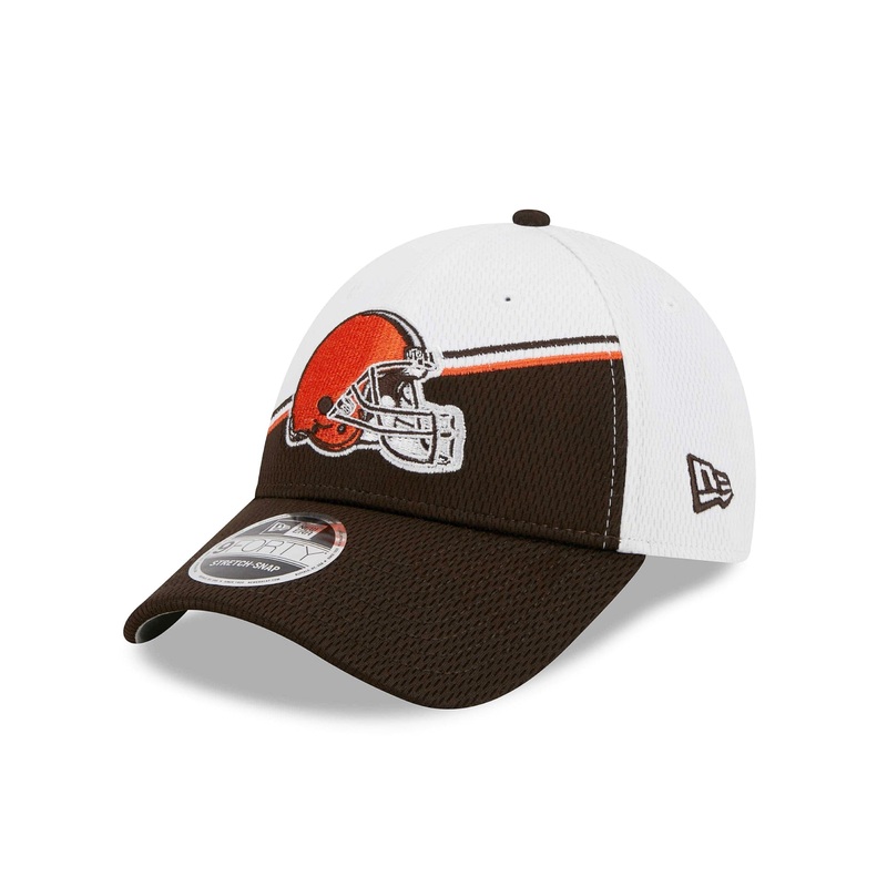 Cleveland Browns New Era NFL 23 Sideline 9FORTY Stretch-Snap Hat – White