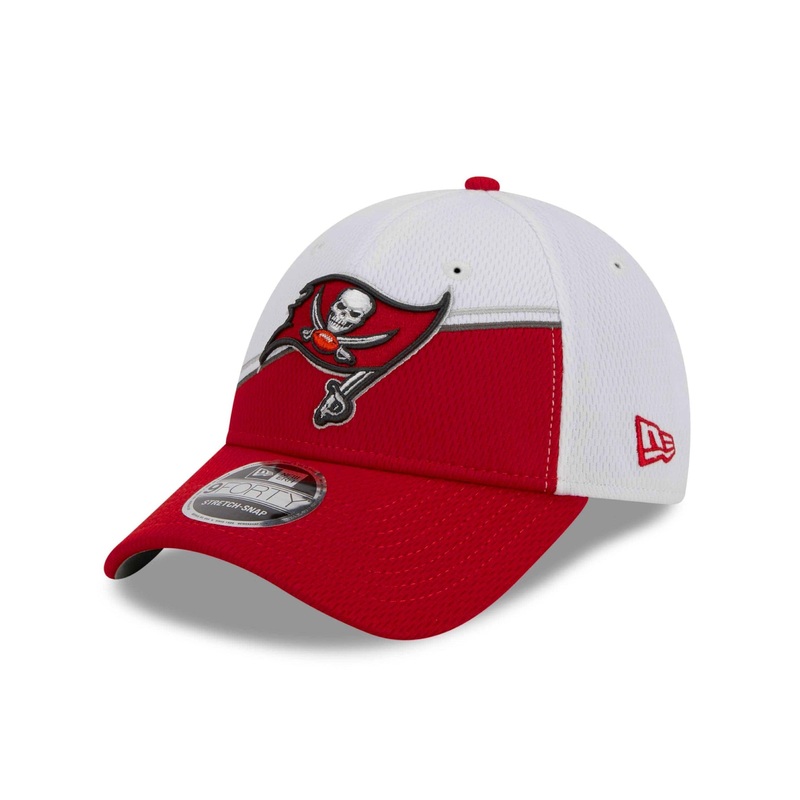 Tampa Bay Buccaneers New Era NFL 23 Sideline 9FORTY Stretch-Snap Hat – White