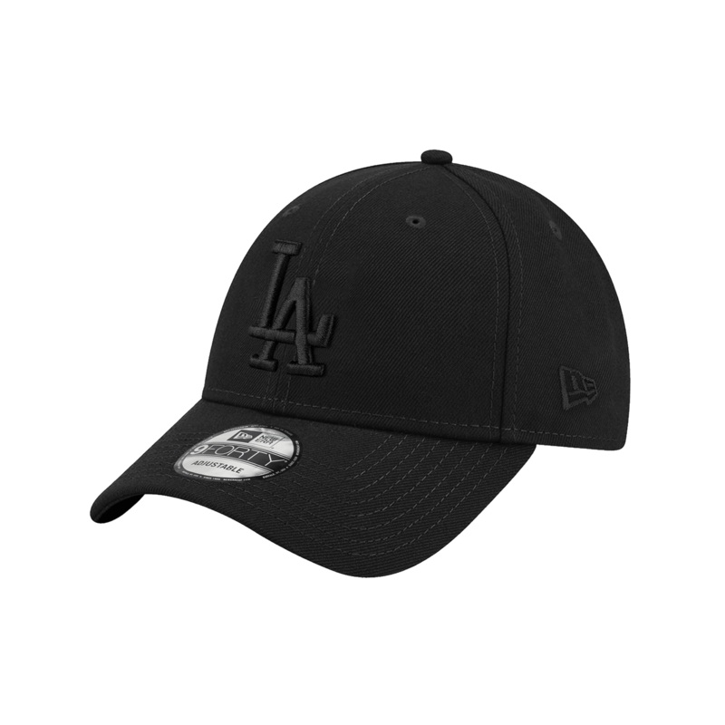 Los Angeles Dodgers New Era MLB Black On Black 9FORTY Strapback Hat