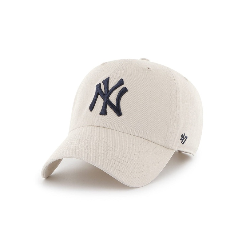New York Yankees ’47 MLB Team Clean Up Strapback Hat – Bone