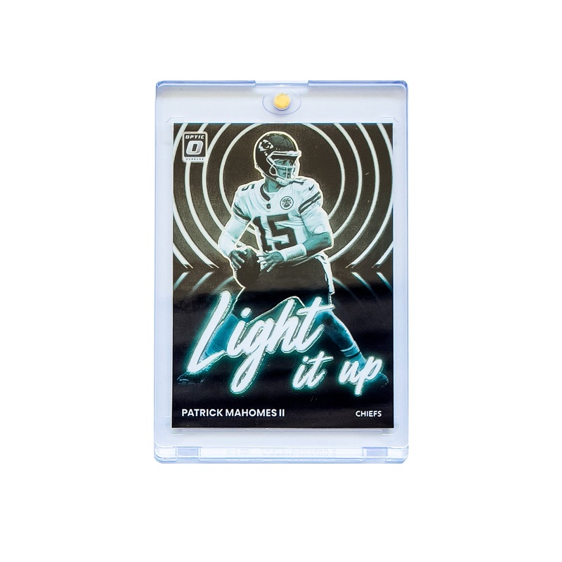 Patrick Mahomes Kansas City Chiefs Panini NFL 22 Optic Light It Up Card
