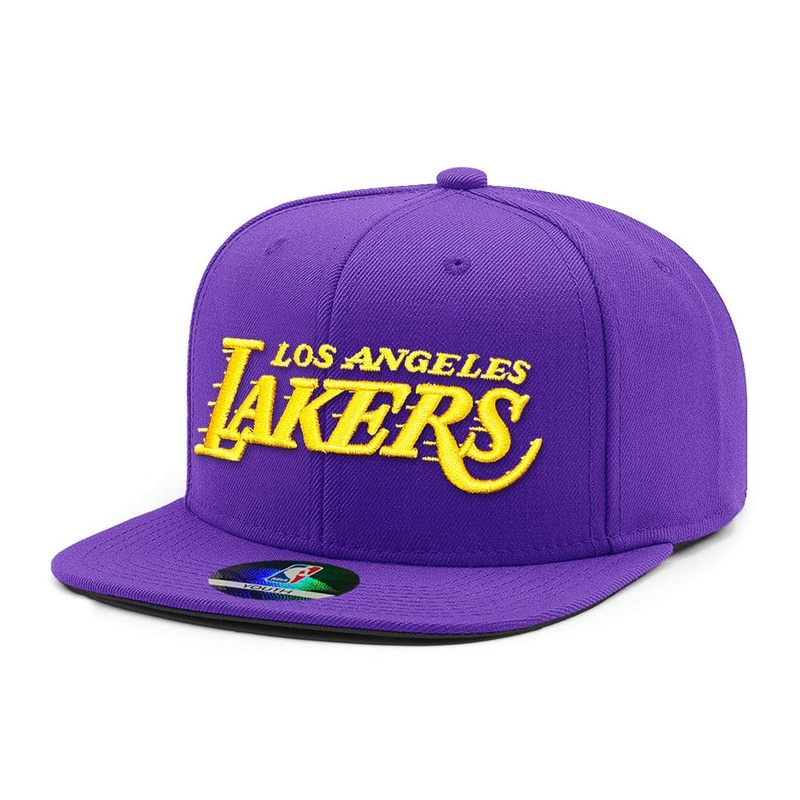 Youths Los Angeles Lakers NBA Essentials Wordmark Flat Brim Snapback Hat – Purple