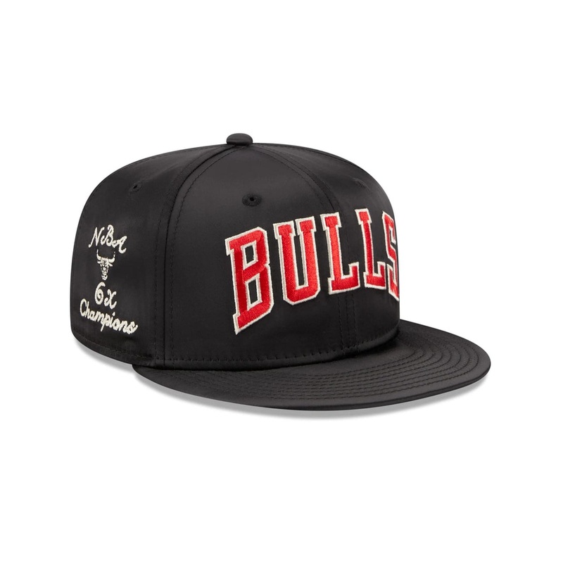 Chicago Bulls New Era NBA Satin Champs 9FIFTY Snapback Hat – Black