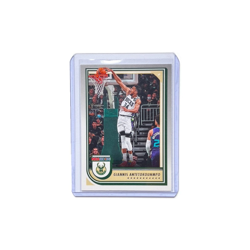 Giannis Antetokounmpo Milwaukee Bucks Panini NBA 22-23 Hoops Card