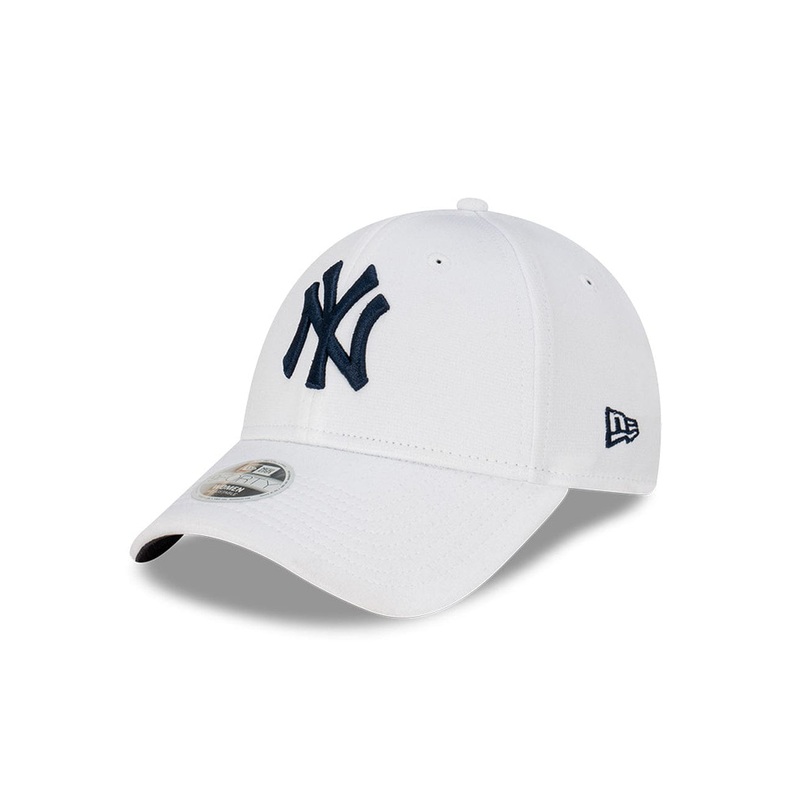 Womens New York Yankees New Era MLB Optic Performance 9FORTY Strapback Hat – White
