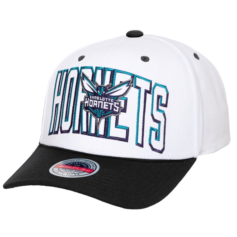 Charlotte Hornets Mitchell & Ness NBA Bevel Classic Red Snapback Hat – White