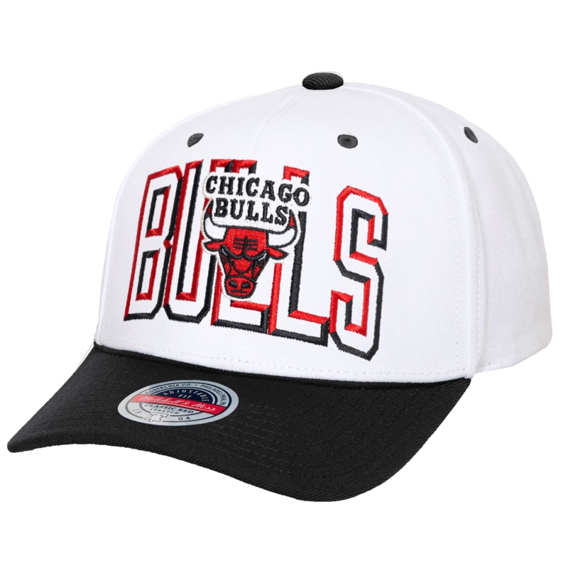 Chicago Bulls Mitchell & Ness NBA Bevel Classic Red Snapback Hat – White