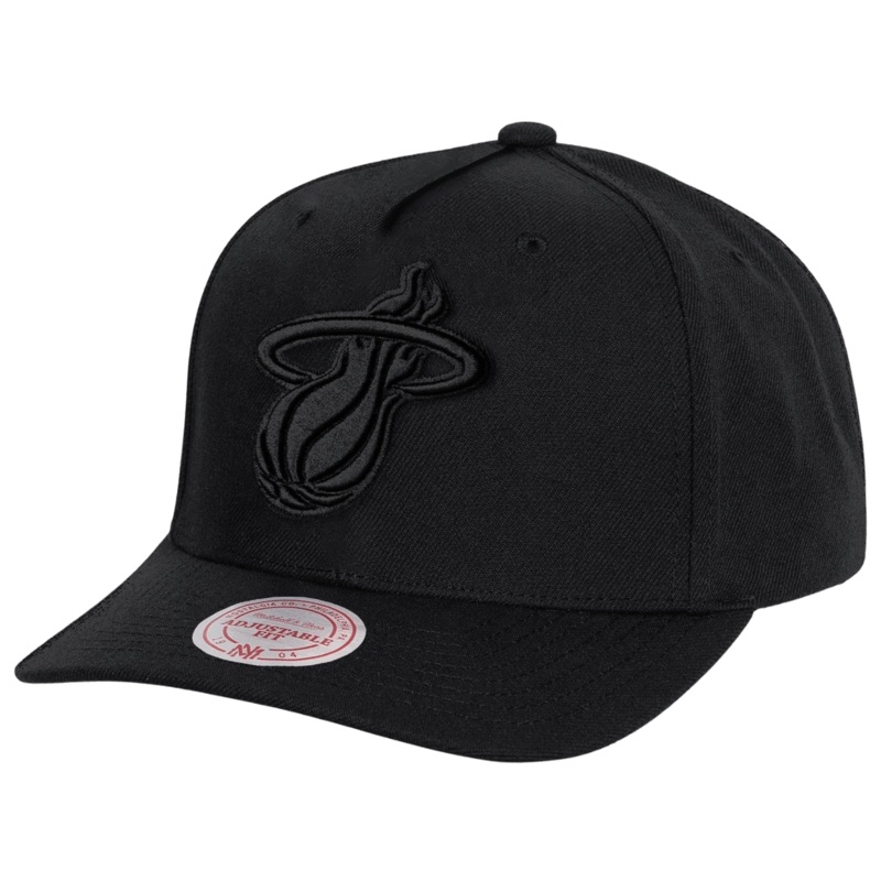 Miami Heat Mitchell & Ness NBA All Black MVP Snapback Hat – Black