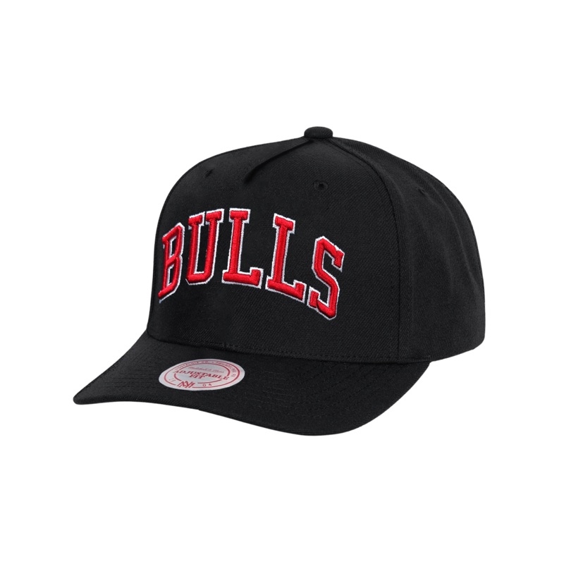 Chicago Bulls Mitchell & Ness NBA Wordmark MVP Snapback Hat – Black