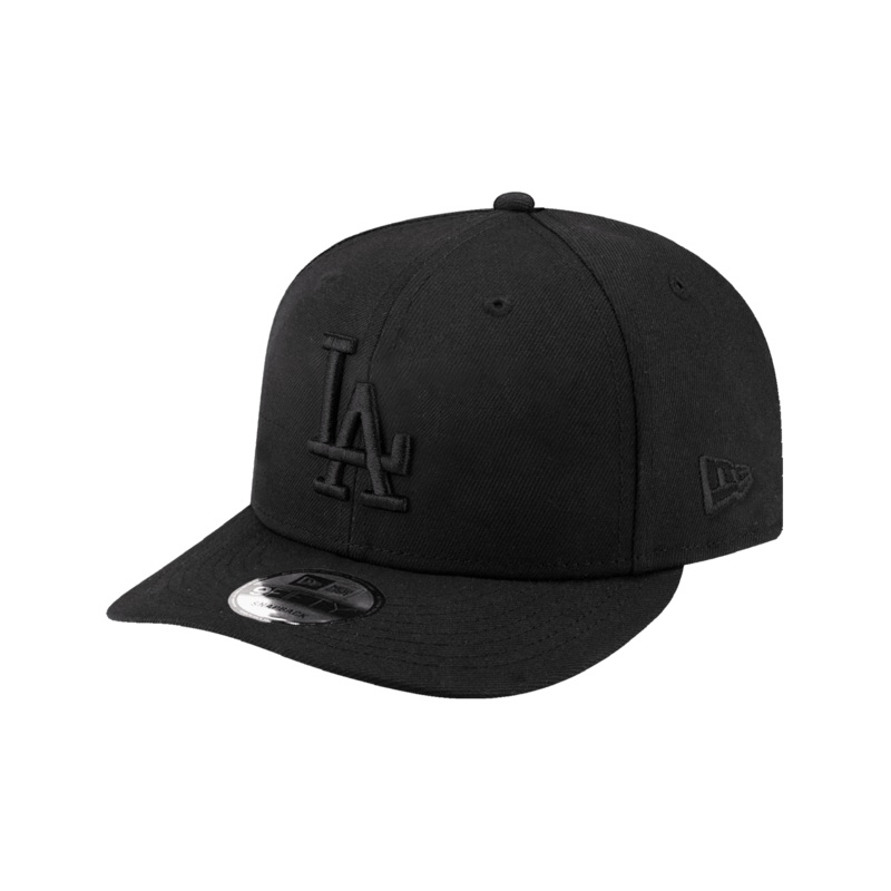 Los Angeles Dodgers New Era MLB Black On Black 9FIFTY Pre-Curved Snapback Hat