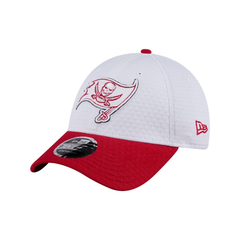 Tampa Bay Buccaneers New Era NFL 24 Training 9FORTY Stretch-Snapback Hat – White
